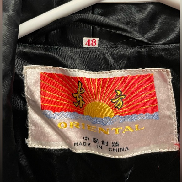 Vintage 1950s Silk Brocade Robe Smoking Jacket - Picture 6 of 6